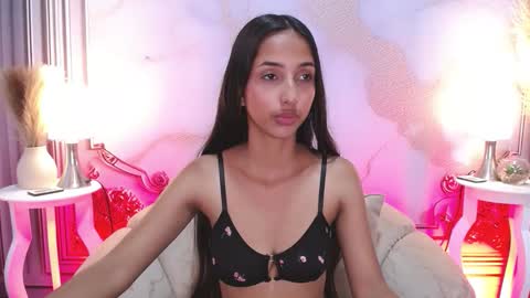 LAURA online show from September 2025 12:29:02 PM