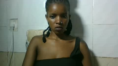 sweetz_candice online show from November 2025 07:38:01 PM