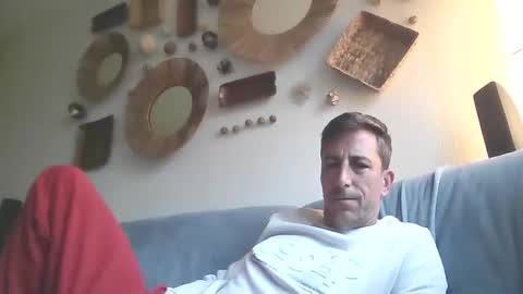 Snapshot of swisscbtcam chatting on October 2025 10:52:02 AM MasoCBT online show from October 2025 10:52:02 AM