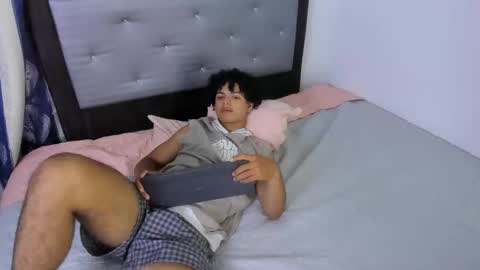 swwet_boy online show from January 2025 01:08:01 AM