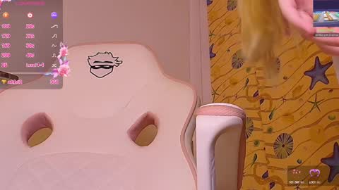 Snapshot of sydney_max chatting on December 2024 05:40:02 AM Milena online show from December 2024 05:40:02 AM