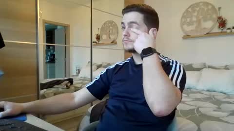 Snapshot of syl092 chatting on January 2025 03:00:02 PM syl092 online show from January 2025 03:00:02 PM