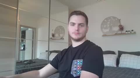 Snapshot of syl092 chatting on March 2025 01:23:02 PM syl092 online show from March 2025 01:23:02 PM