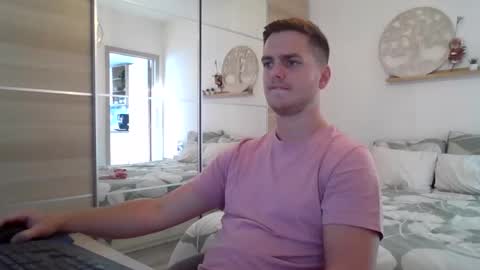 Snapshot of syl092 chatting on September 2025 04:52:01 PM syl092 online show from September 2025 04:52:01 PM