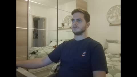 Snapshot of syl092 chatting on October 2025 05:03:02 PM syl092 online show from October 2025 05:03:02 PM