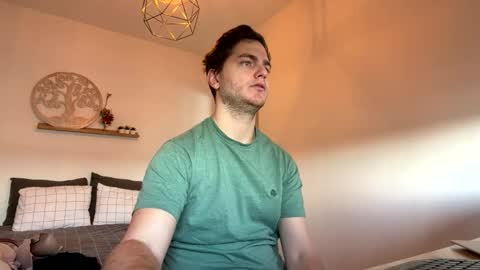 syl092 online show from February 2026 09:57:01 AM