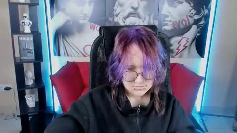 syllviareed online show from December 2025 07:14:02 AM