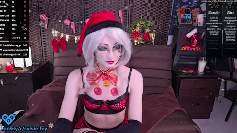 Snapshot of sylvie_fey chatting on December 2024 06:09:02 AM Sylvie online show from December 2024 06:09:02 AM