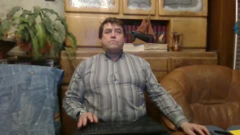 sympa_trique online show from February 2026 05:53:02 PM