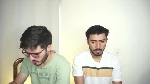 t0ny_wylie online show from September 2025 04:45:01 PM