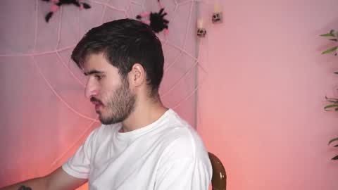 t0ny_wylie online show from October 2025 09:48:02 PM