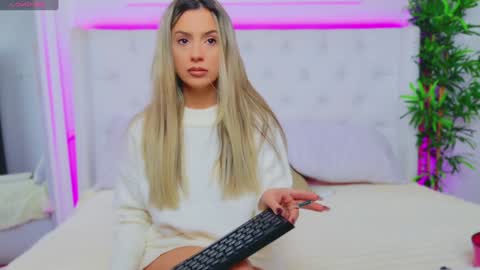 Snapshot of taahiraarabian chatting on December 2024 01:49:02 PM Arianna online show from December 2024 01:49:02 PM