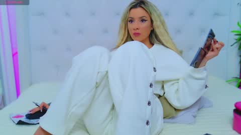 Snapshot of taahiraarabian chatting on January 2025 04:05:01 PM Arianna online show from January 2025 04:05:01 PM