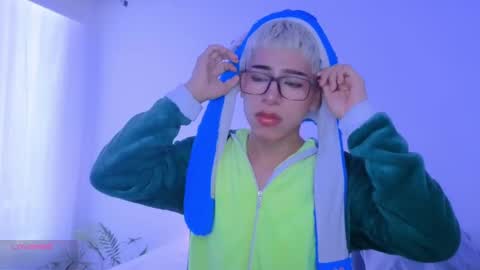 taichi online show from September 2025 05:25:01 PM