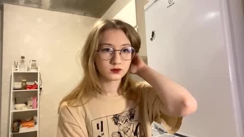 Tessa online show from December 2025 03:09:02 PM