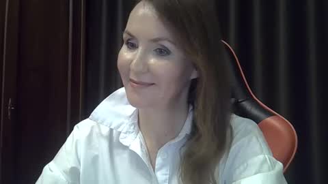 taisialucky77 online show from October 2025 05:22:02 PM