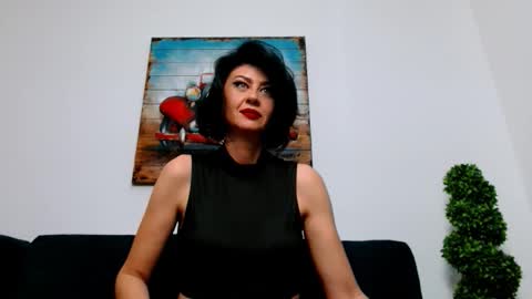 Taissa1 online show from October 2025 06:57:02 PM