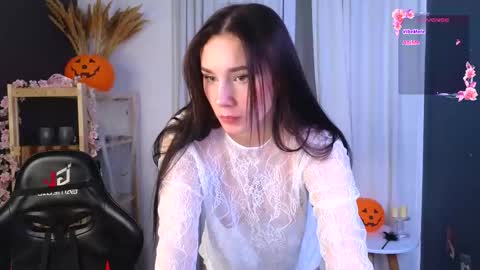 Lizzy online show from November 2025 03:13:02 PM