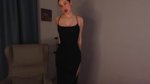 Lizzy online show from November 2025 04:29:02 PM