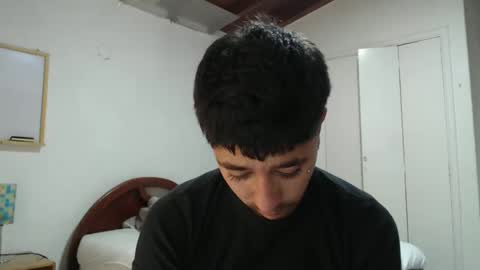Snapshot of talhi_ chatting on December 2024 02:10:02 PM talhi_ online show from December 2024 02:10:02 PM