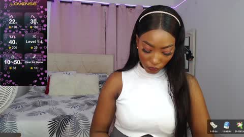 Snapshot of talianamoreno chatting on January 2025 01:12:02 AM taliana modelo independiente online show from January 2025 01:12:02 AM