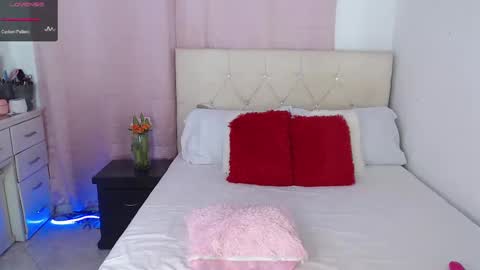 Snapshot of talianamoreno chatting on March 2025 03:39:01 AM taliana modelo independiente online show from March 2025 03:39:01 AM