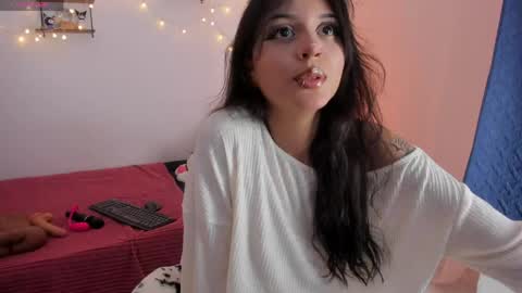 Snapshot of tamara_aluna_ chatting on June 2026 04:31:02 PM Tamy online show from June 2026 04:31:02 PM