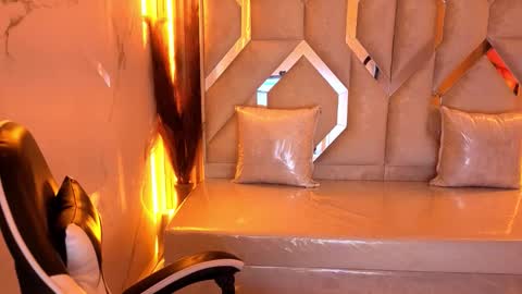 Tamara  online show from January 2026 12:20:01 PM