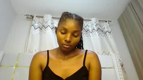 Snapshot of tamia538235 chatting on February 2025 06:42:02 PM tamia online show from February 2025 06:42:02 PM