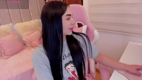 Tammy online show from September 2025 07:02:02 PM