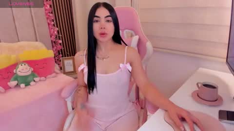 Tammy online show from November 2025 07:21:01 PM