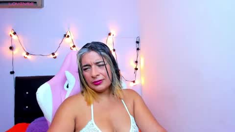 Tammy Lynn online show from January 2025 05:45:02 PM