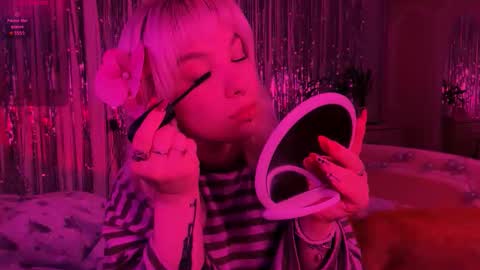 Lola online show from January 2026 07:15:01 PM