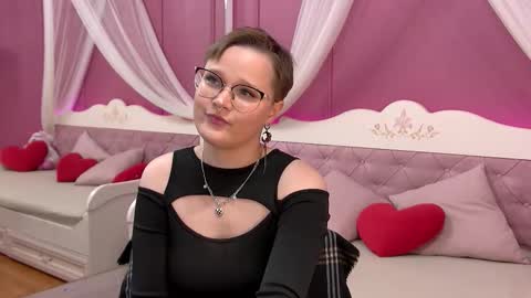 Snapshot of tammymays chatting on September 2025 07:17:02 PM Tammy Mays online show from September 2025 07:17:02 PM