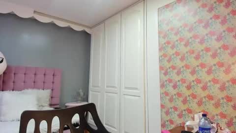 Tammara  online show from October 2025 03:18:01 AM