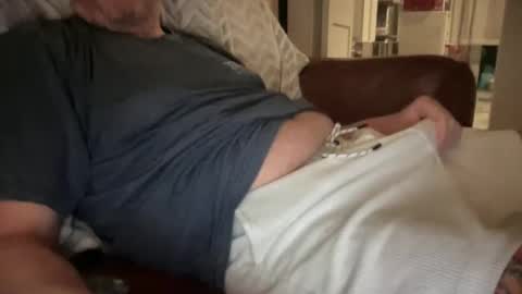 tampabatorbro online show from December 2025 11:47:02 PM