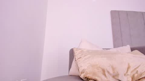 Tamy Leen online show from December 2024 01:36:02 PM