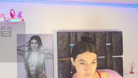 Tania online show from September 2025 12:10:01 PM