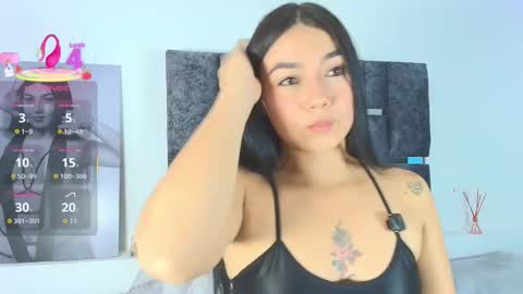 Tania online show from October 2025 01:17:02 AM