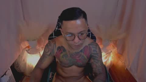 Snapshot of tannedskinmatty chatting on December 2024 09:16:01 PM Matty online show from December 2024 09:16:01 PM