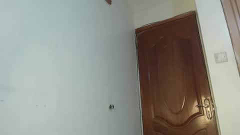 tania online show from December 2025 09:35:01 PM