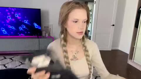 Snapshot of tanyaquartaro chatting on February 2026 11:04:01 AM Alisa online show from February 2026 11:04:01 AM