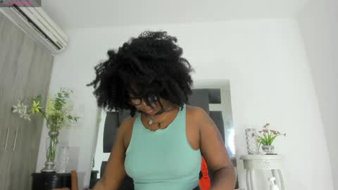 Snapshot of tanyyaa chatting on December 2024 12:52:02 PM Tanya online show from December 2024 12:52:02 PM