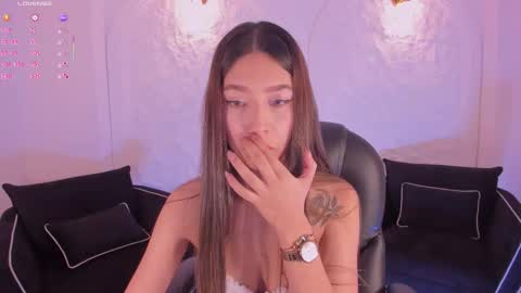 Tara Lawrence online show from November 2025 06:26:02 AM