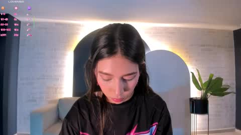 Tara Lawrence online show from February 2026 04:38:01 AM