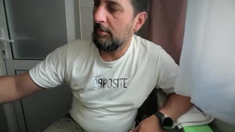 Snapshot of tarkan198 chatting on November 2025 09:53:02 AM tarkan198 online show from November 2025 09:53:02 AM