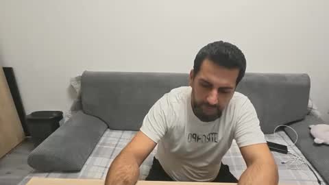 Snapshot of tarkan198 chatting on November 2025 07:08:02 PM tarkan198 online show from November 2025 07:08:02 PM