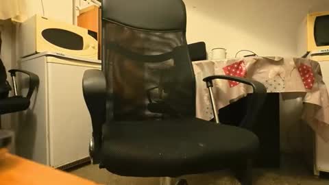 Snapshot of tarkan198 chatting on November 2025 06:30:01 PM tarkan198 online show from November 2025 06:30:01 PM