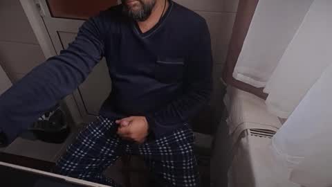 Snapshot of tarkan198 chatting on November 2025 07:52:02 AM tarkan198 online show from November 2025 07:52:02 AM