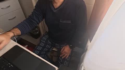 Snapshot of tarkan198 chatting on November 2025 08:57:01 AM tarkan198 online show from November 2025 08:57:01 AM